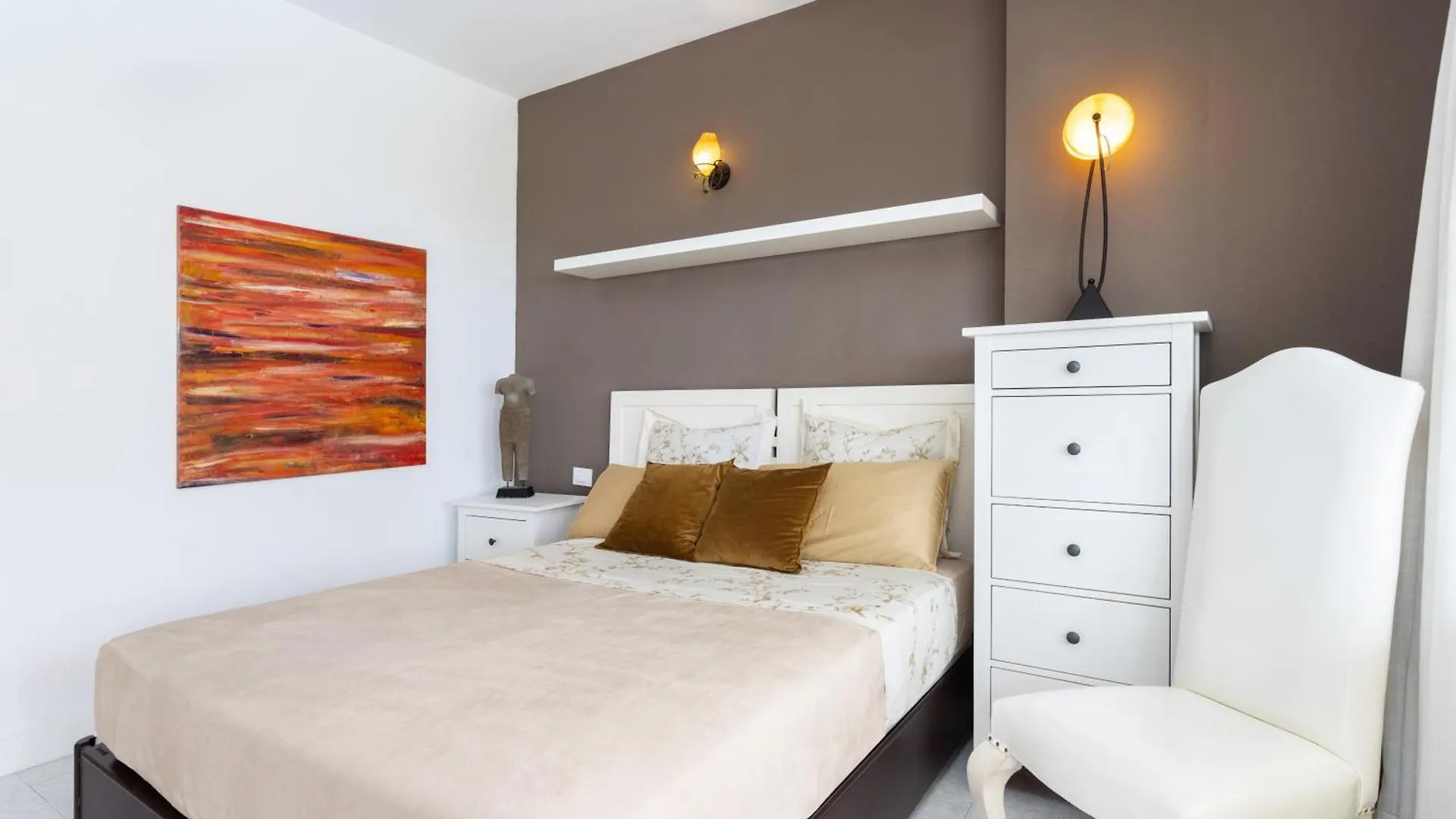 Classbnb - Seafront Apartment At Las Vistas Beach Arona